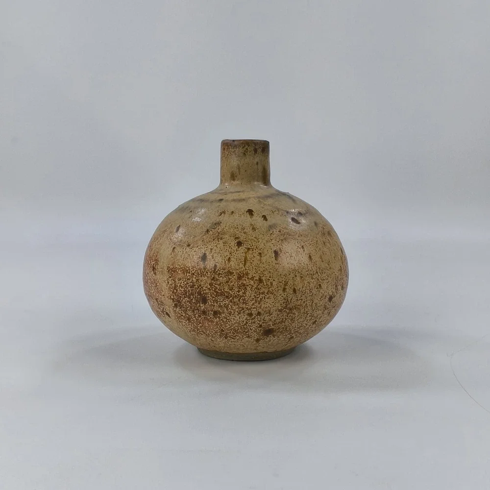Osolink Signed Studio Pottery Bud Vase Earthy Brown Speckled Glaze 3.25